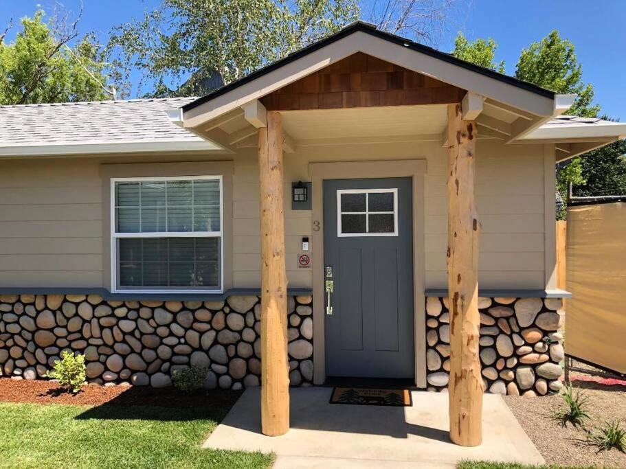 Riverside Cabin 3 Grants Pass Exterior photo